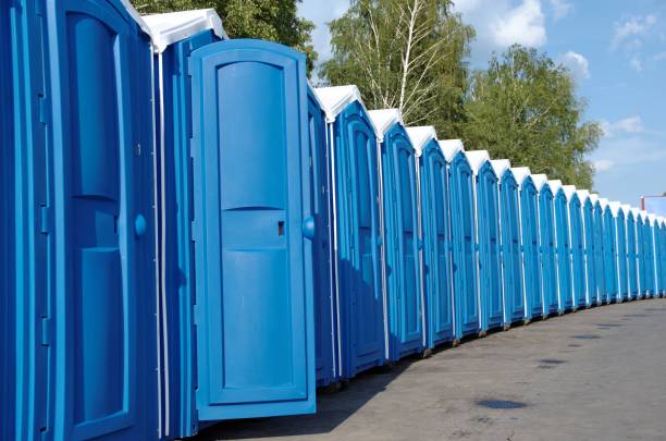 Best Portable restroom trailer rental  in Willmsburg, IA